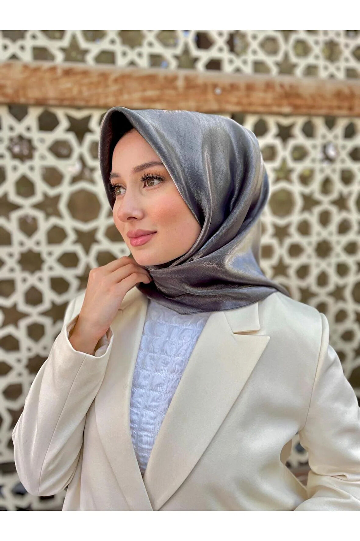 Lux Kehribar Eşarp Ultra Rahat