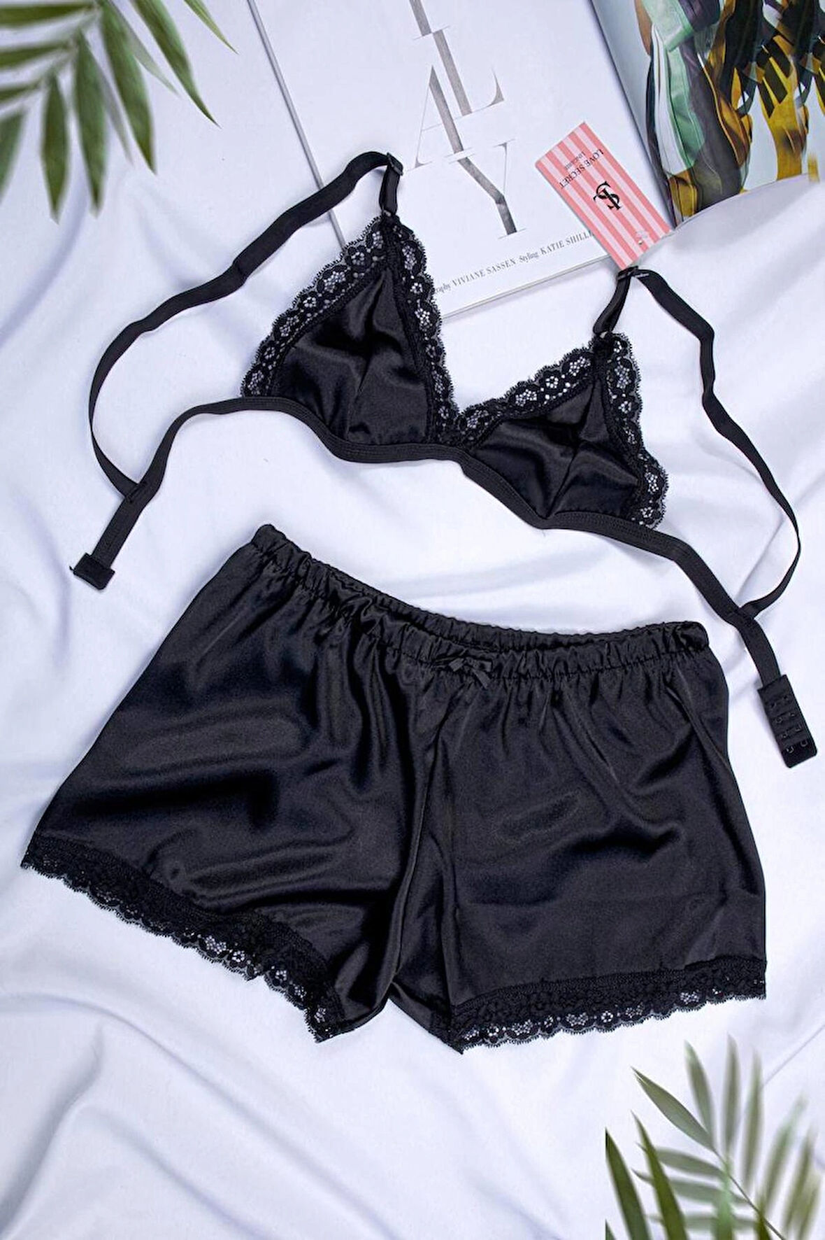 Kadın Ip Askılı Büstiyer Şort Saten Gecelik Takımı