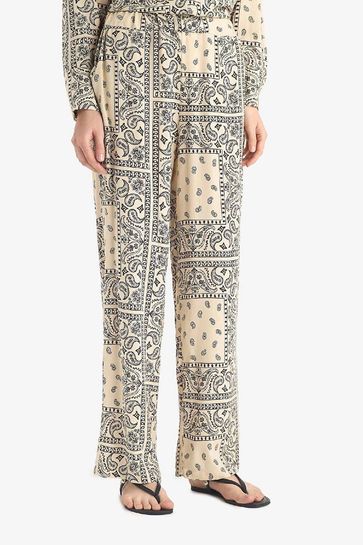 DeFacto Regular Fit Şal Desenli Viskon Plaj Pantolonu-Fall in Love C3159AX25SPER103