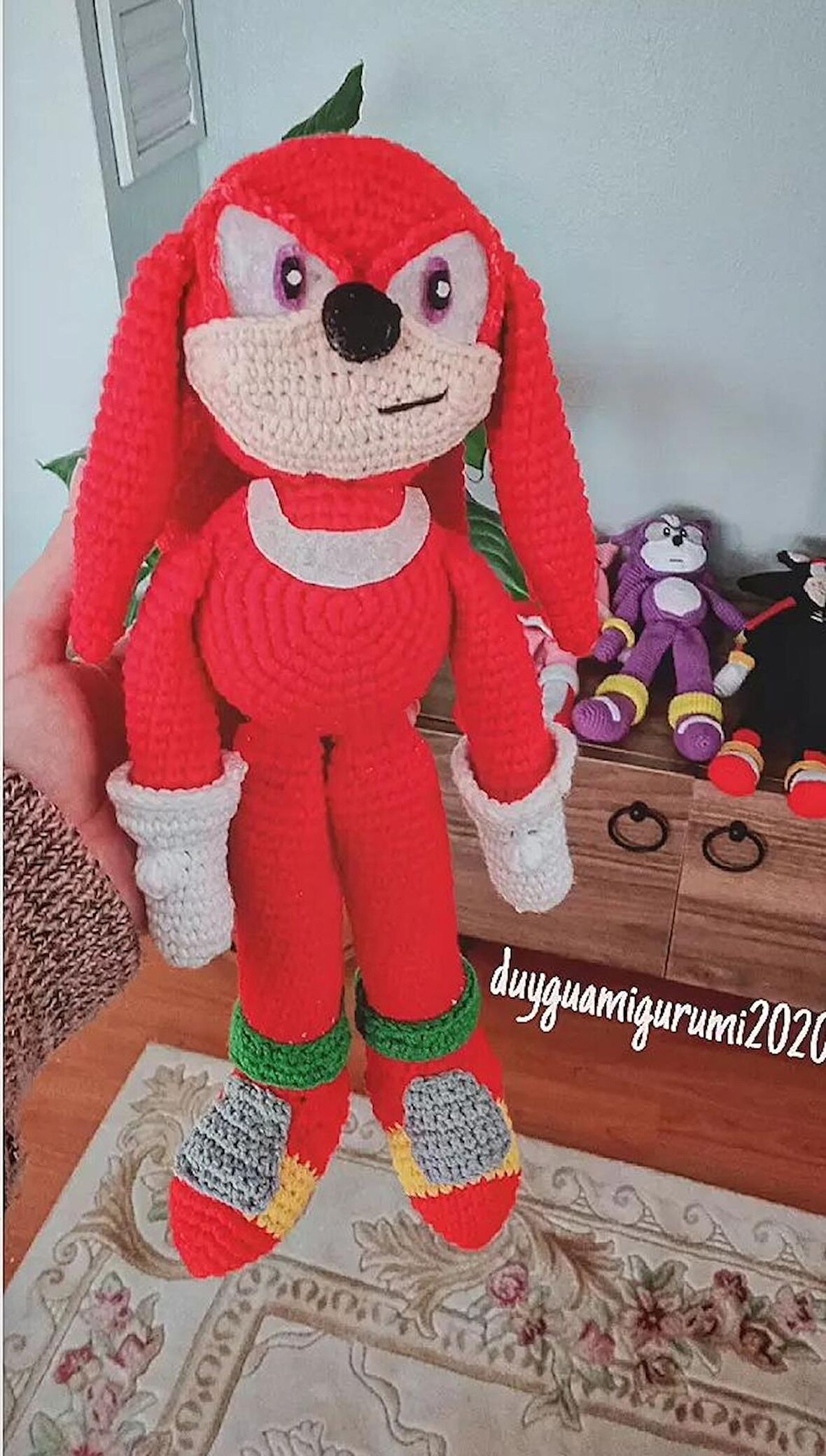 Amigurumi knuckles oyuncak Sonic karakteri kırmızı Sonic 