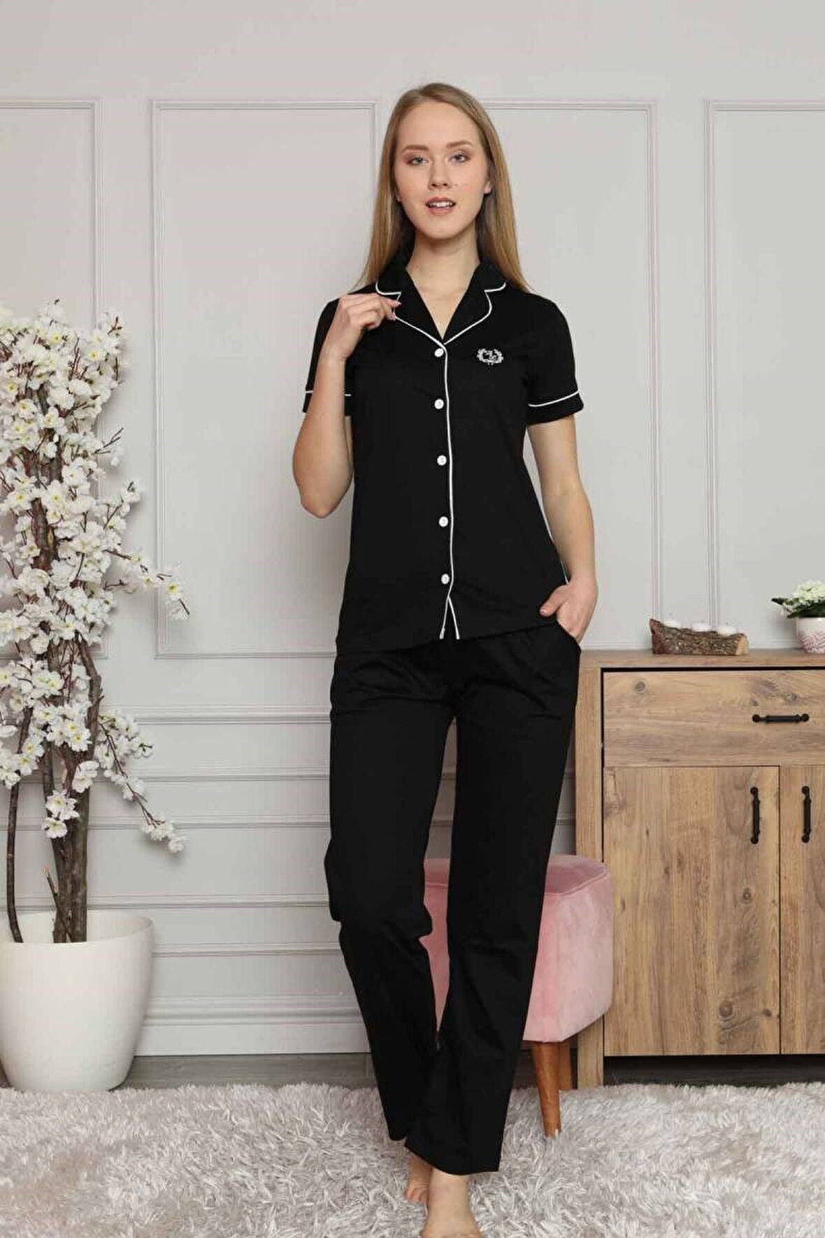 Kadın Gömlek Yaka Önden Düğmeli Beyaz Biyeli Kısa Kol Cepli Pijama Takımı