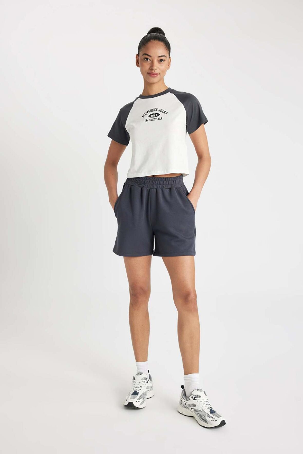 DeFactoFit Standart Fit Kısa Paça Sporcu Modal Şort C0467AX24SMAR231