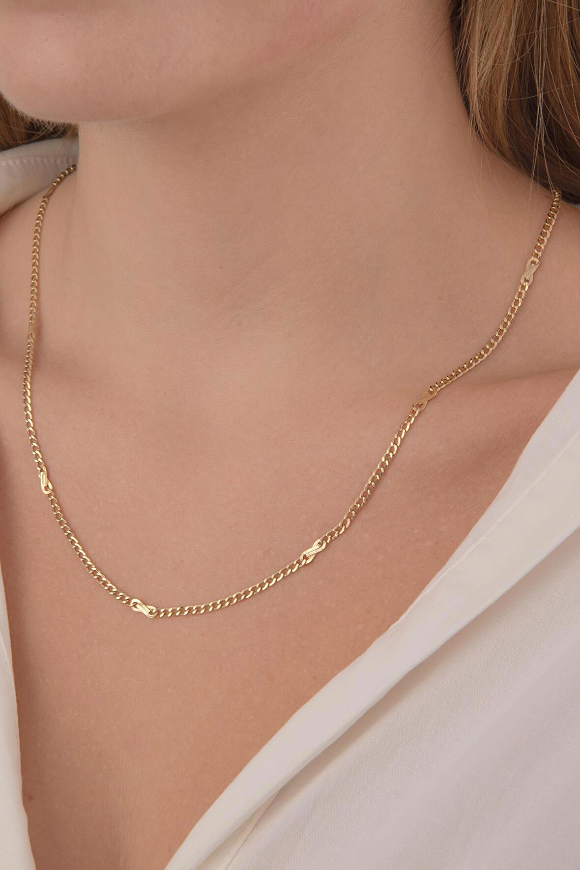 14 Ayar Altın Gurmet Zincirde Fiyonk Detaylı Kolye 2.50 mm