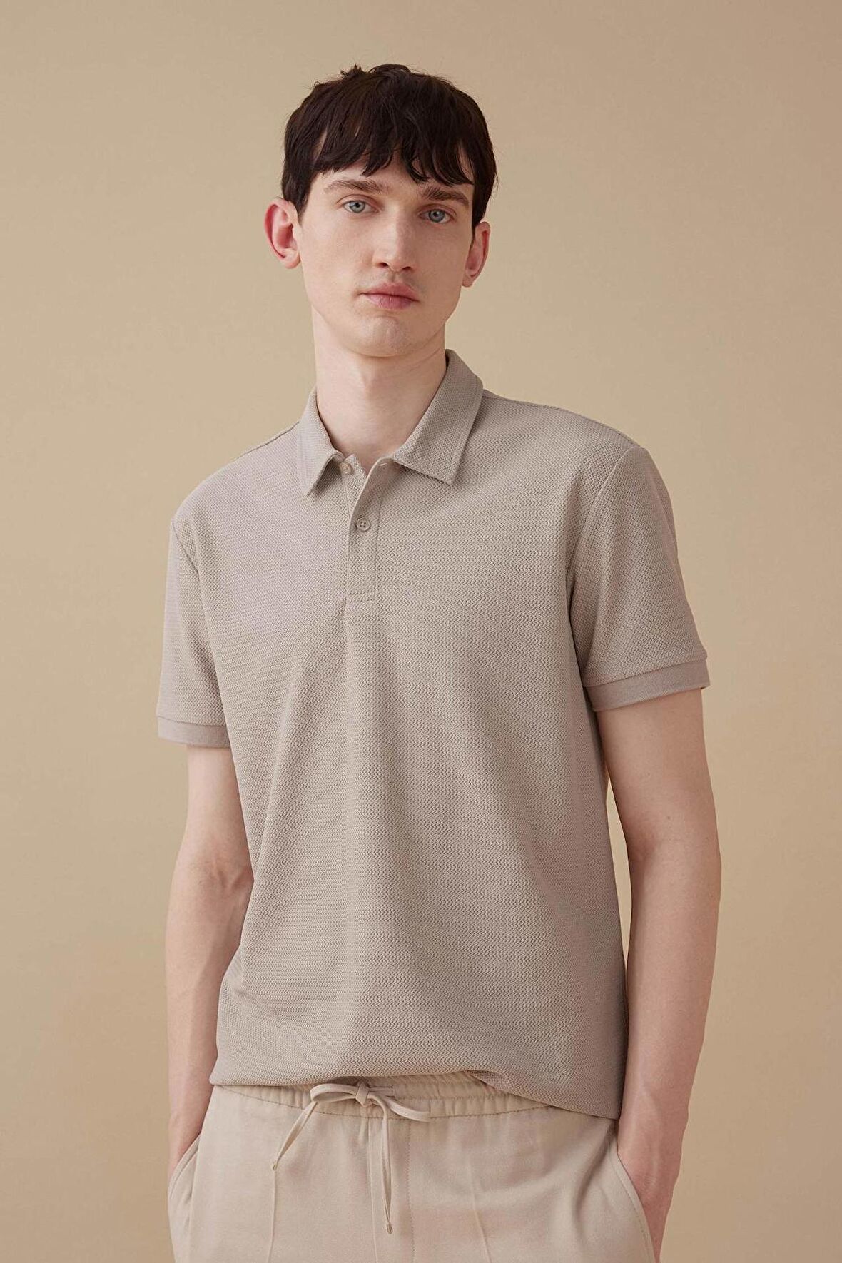 DeFacto Modern Fit Basic Düz Dokulu Kısa Kollu Polo Tişört B6374AX24SPGR322