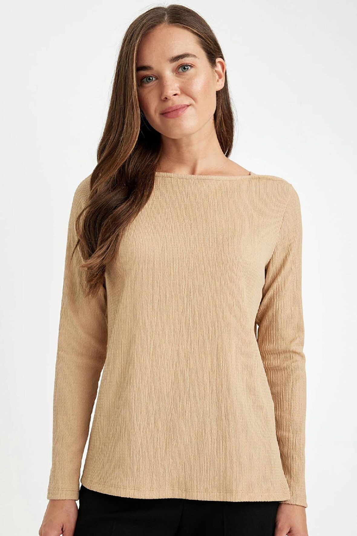 DeFacto Regular Fit Kayık Yaka Bürümcük Uzun Kollu Tişört D3711AX24AUBG260