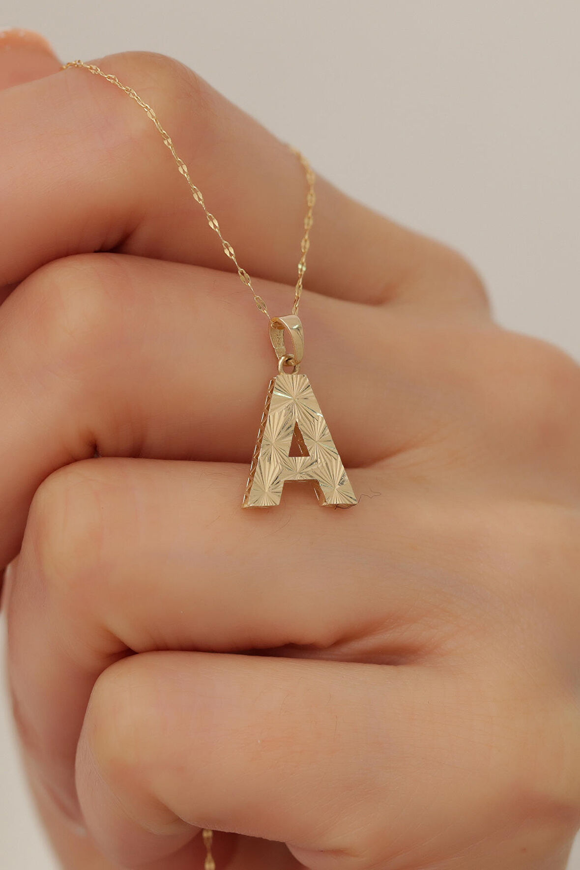 14 Ayar Altın Küçük Füzyon A Harf Kolye