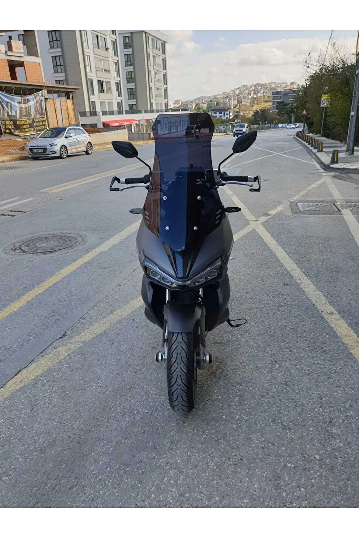 Falcon Trex 188 Siperlik Ön Cam 2022 2024 Model 65cm Siyah Renkli 4mm ORTA BOYLU CAM