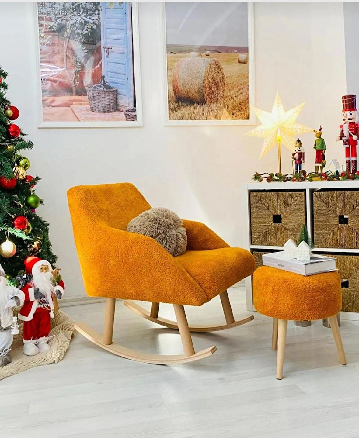 Sallanan Ahşap Ayaklı Berjer Koltuk - Puf Hediyeli