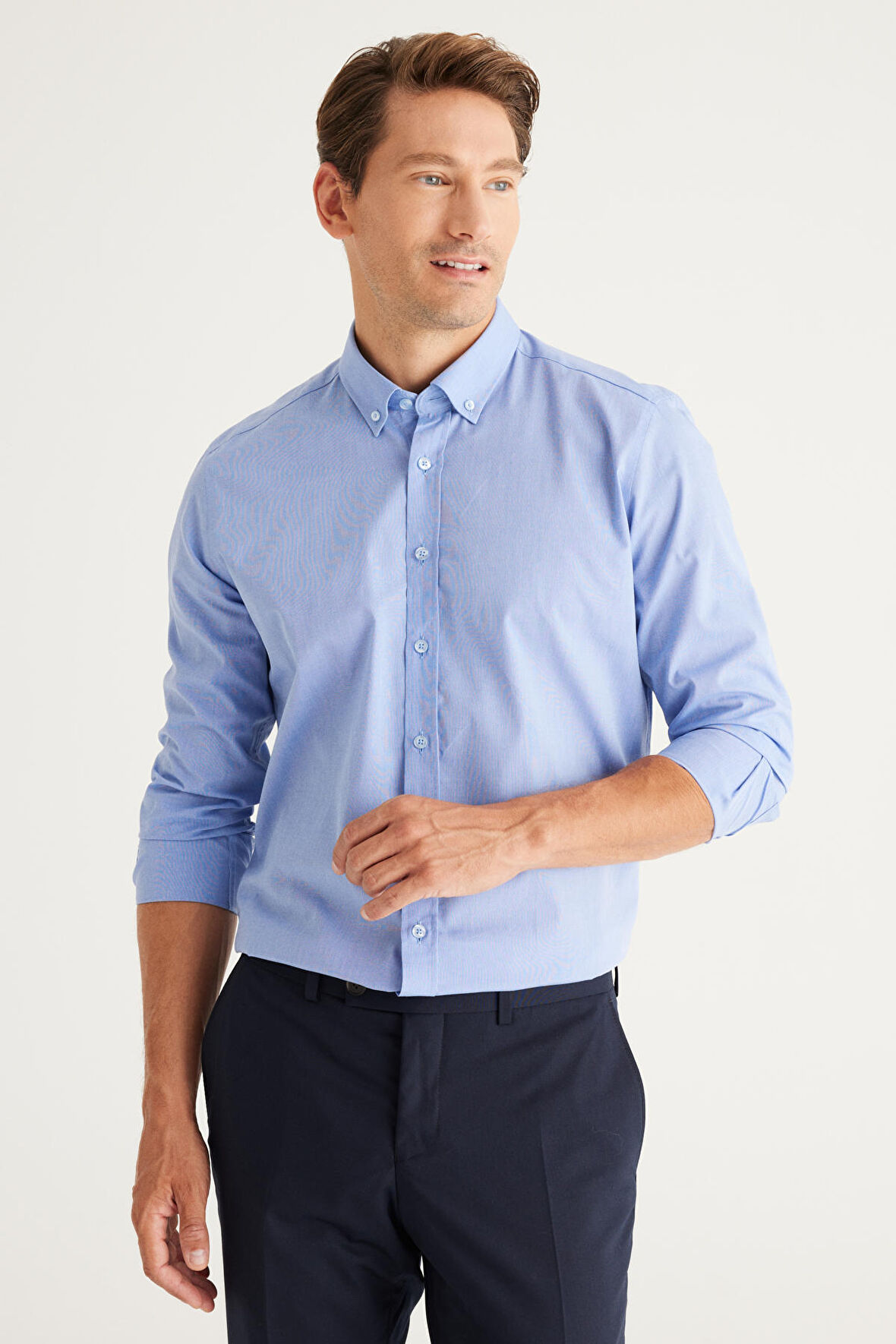 Erkek Mavi Slim Fit Dar Kesim Düğmeli Yaka Desenli Gömlek