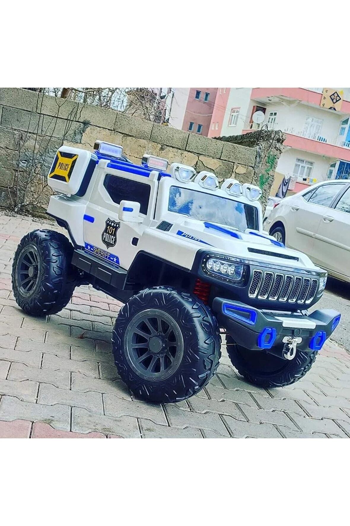 Hummer Jeeb! 12v, Kauçuk Lastik 4x4, Bluetooth Müzik, Yan Bagaj, Telsiz, Tepe Lambali Akülü Araba!