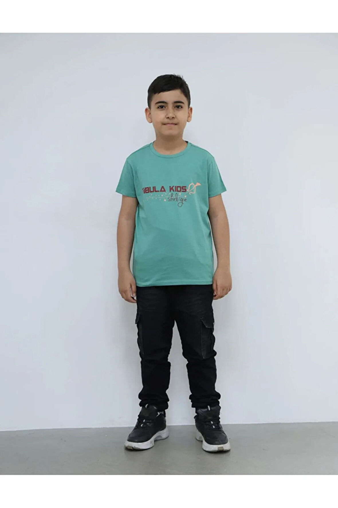 Fibula Moda Sırt Baskılı Çocuk Tişört