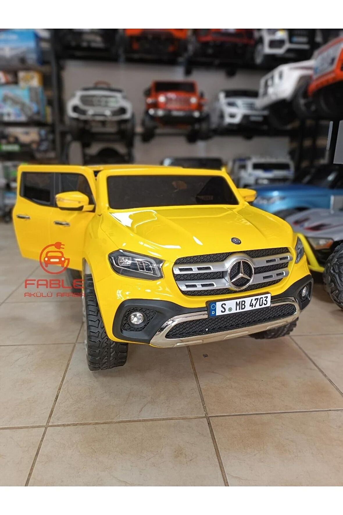 Lisansli Mercedes X-Class! 12V, 4x4 ve 4x2. Kullanım, Kauçuk Lastik, Kumandali, Triptonik Vites