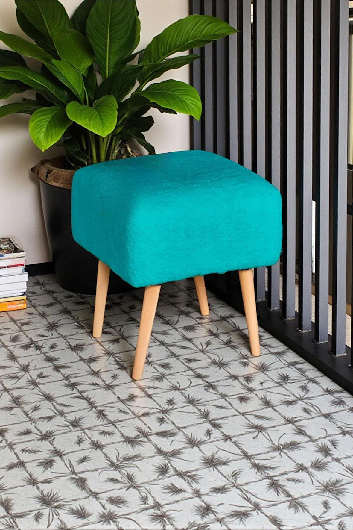 Figo Dekoratif Kare Puf Ahşap Ayaklı Teddy Kumaş Bench