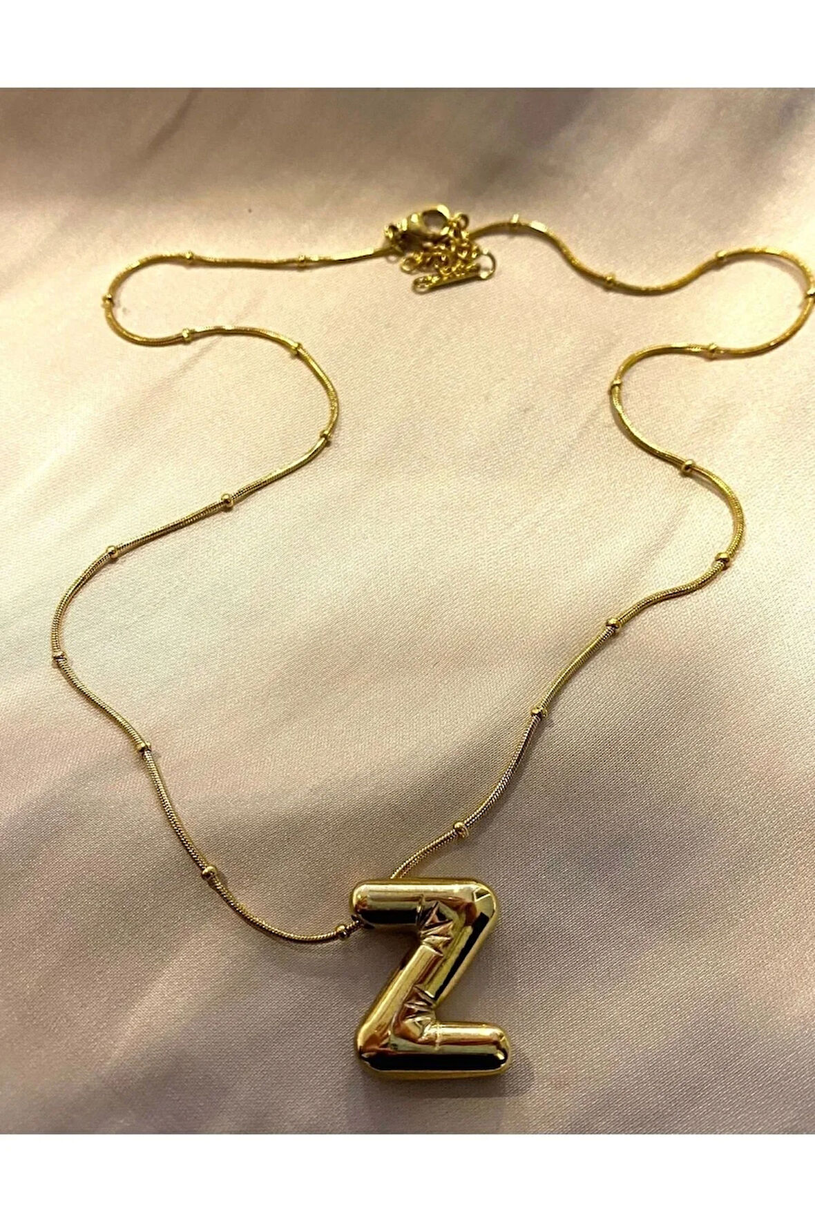 Z Harf Balon Model Çelik Kolye