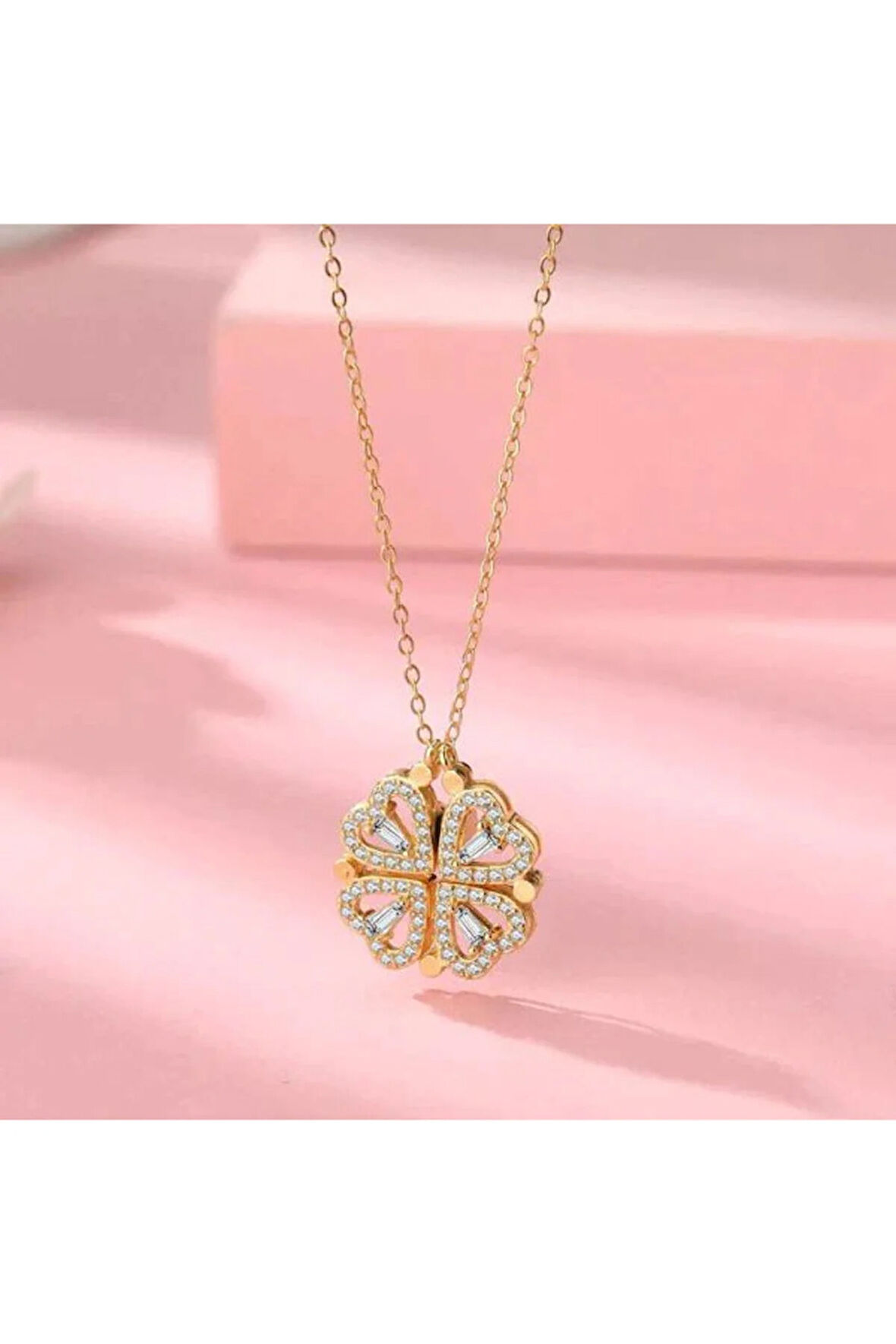 Mıknatıslı Açılıp Kapanabilen Gold Yonca Kolye