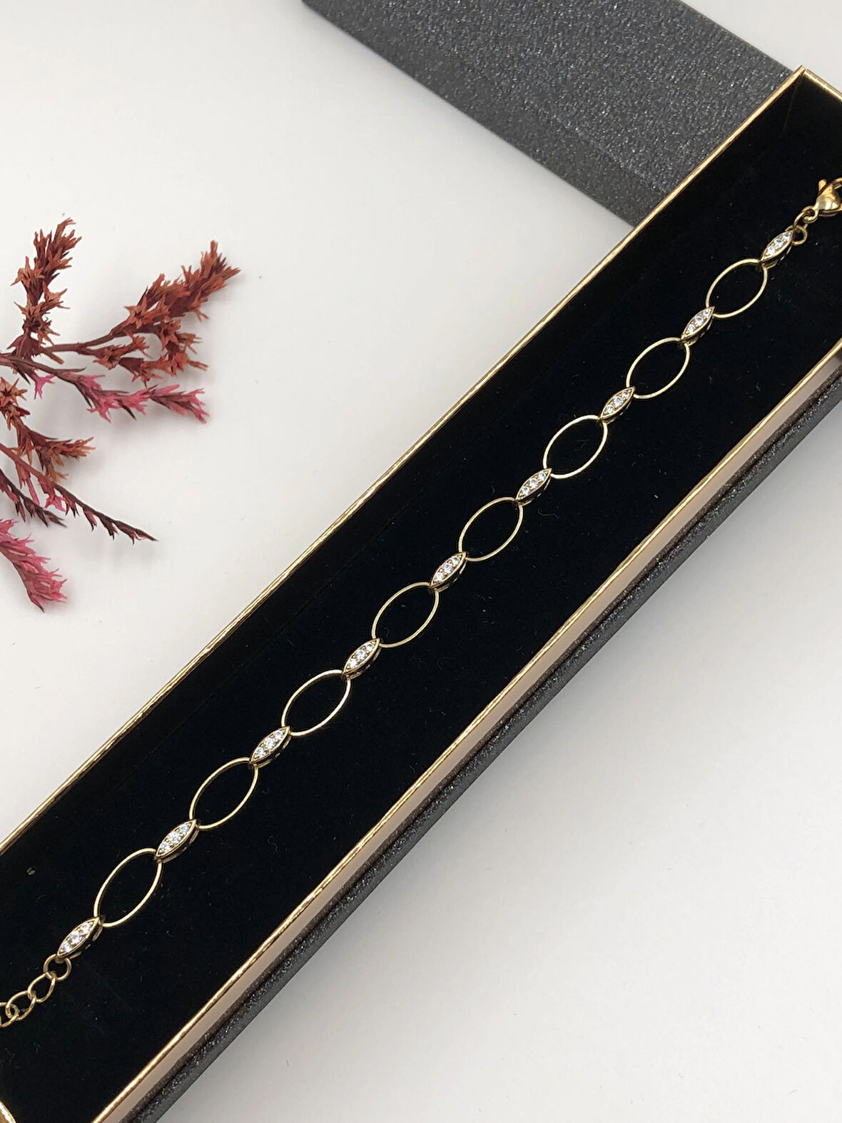 Her Kombine Uygun! Xuping Taşlı Altın Renk Kadın Bileklik 14 K Gold Renk 15-20 Cm kutulu Renk Atmaz