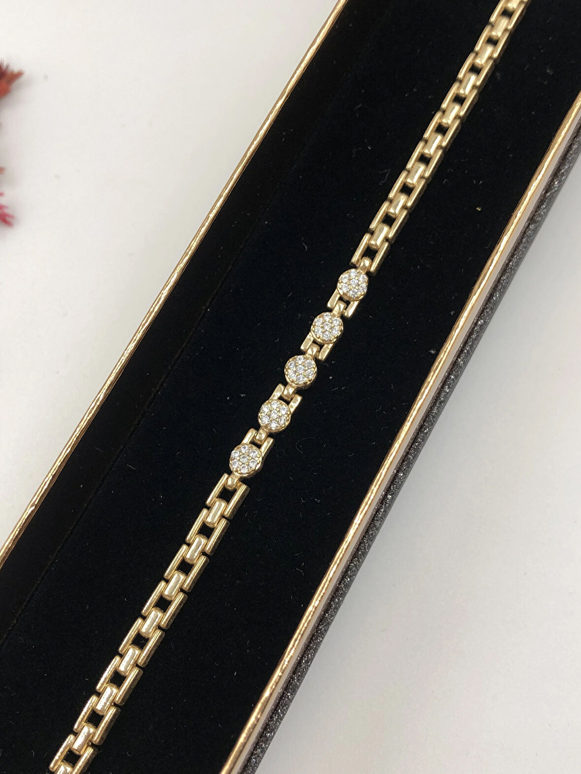 Şıklığın Tamamlayıcısı! Xuping Rose Renk Kadın Bileklik Bakır Renk 16 Cm kutulu Renk Atmaz