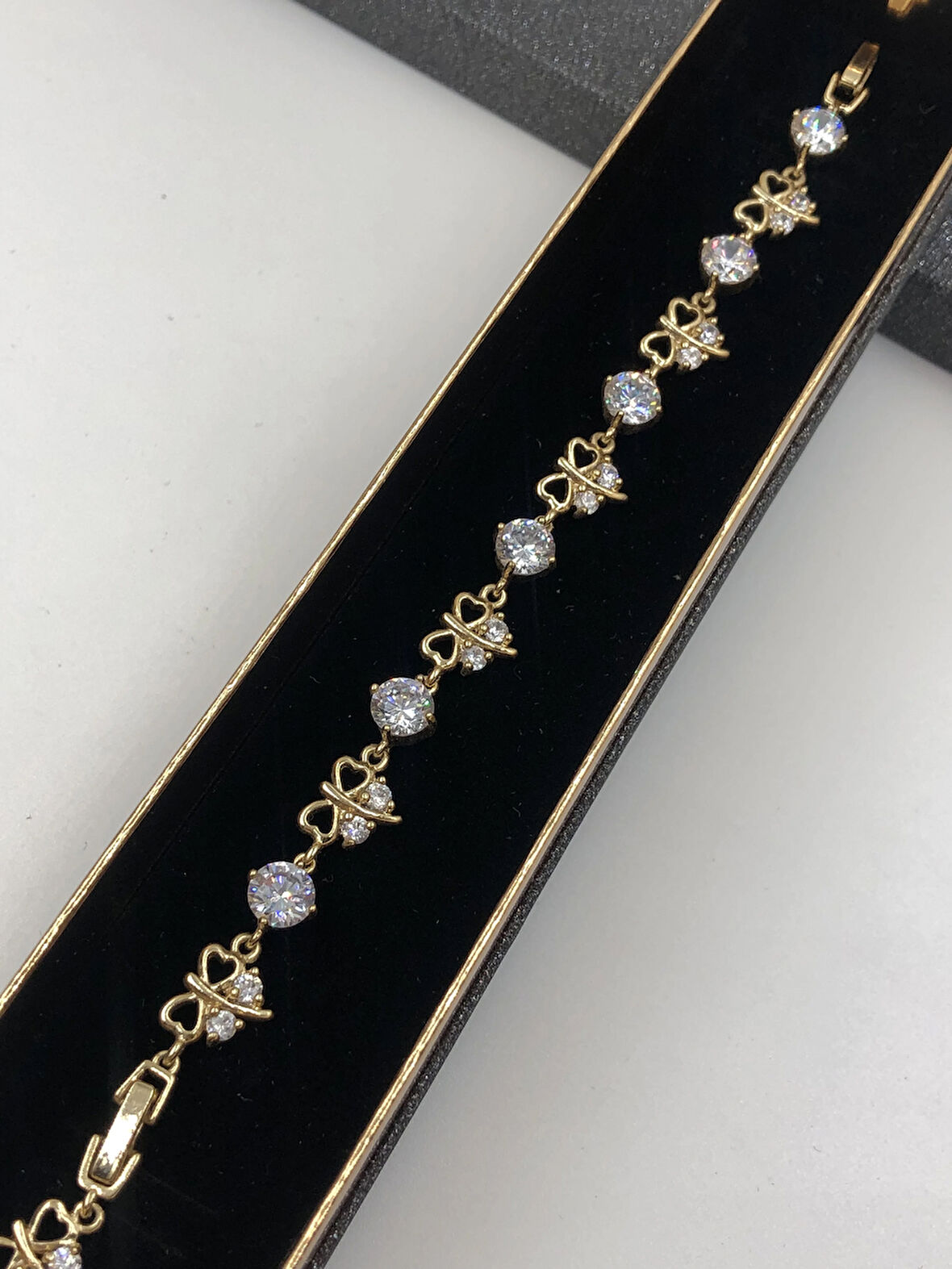 Şıklığın Tamamlayıcısı! Xuping Altın Renk Kadın Bileklik 14 K Gold Renk 17+2 Cm kutulu Renk Atmaz