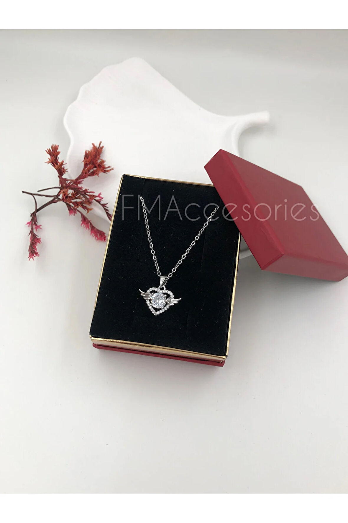 Çelik Kadın Kolye Paslanmaz Gümüş Renk Melek Kanadı 45 cm Antialerjik HEDİYE KUTULU