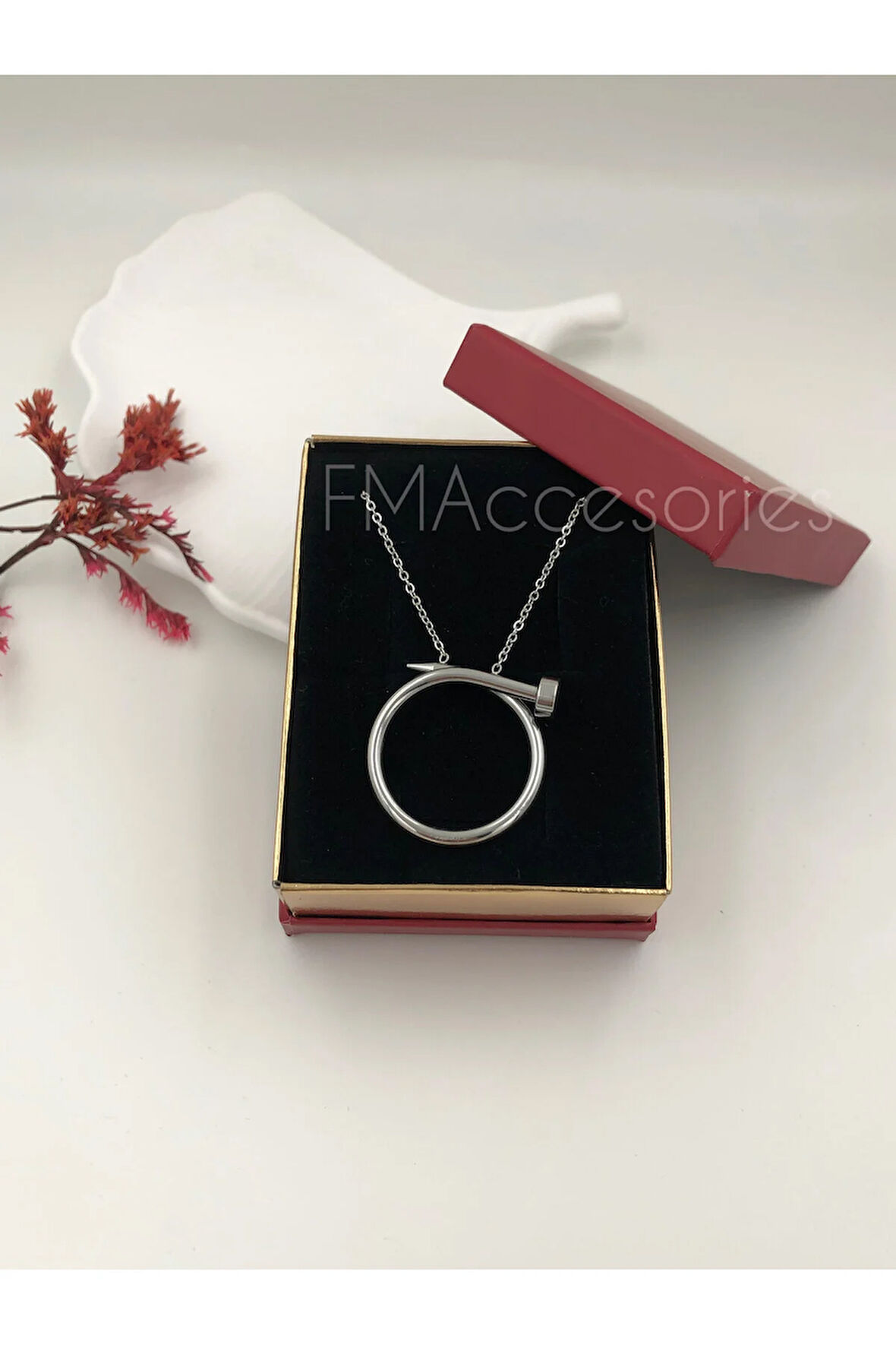 Çelik Kadın Kolye Paslanmaz Gümüş Renk Çivi 45 cm Antialerjik HEDİYE KUTULU