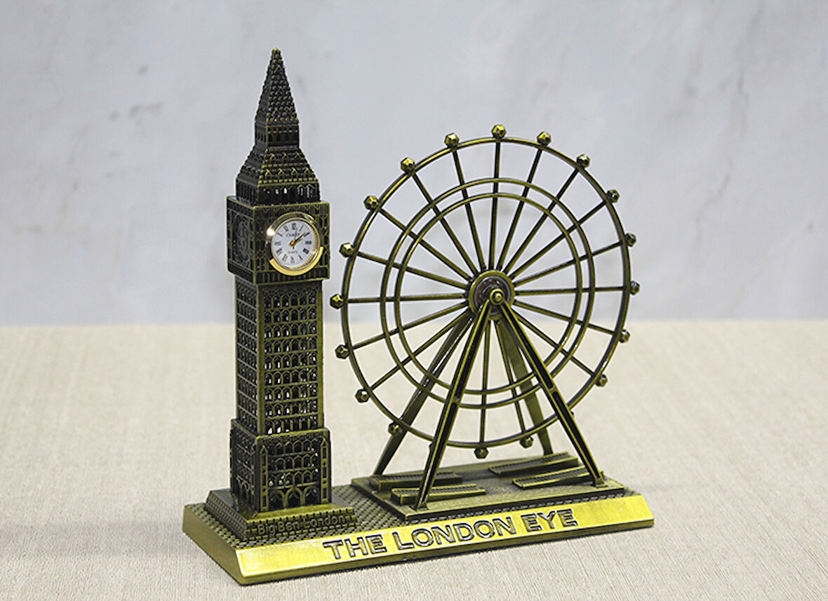 Metal Saat Kulesi Dönme Dolap