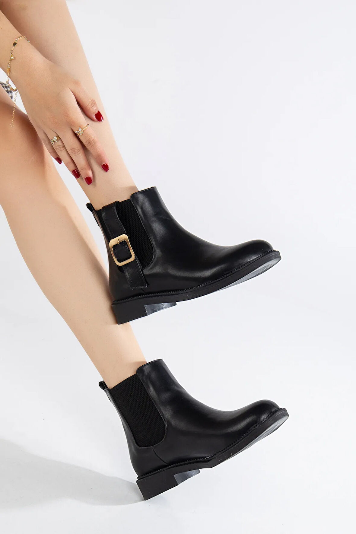 Kemer Detaylı Kadın Kısa Bot