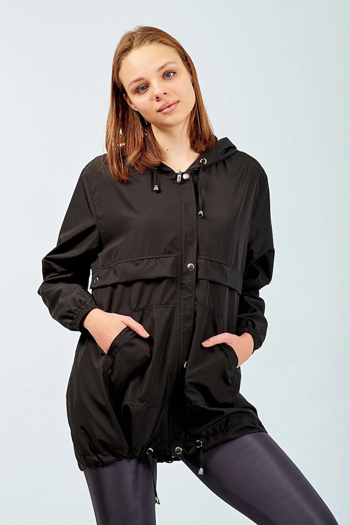 Kadın  Siyah Astarlı Yağmurluk