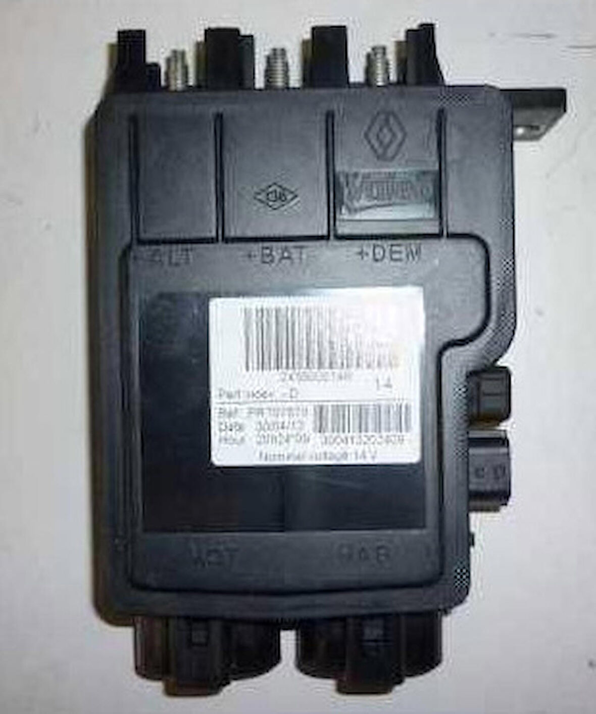 DAĞITIM KUTUSU 243800014R LATITUDE LAGUNA III TALISMAN 243800014R GOLD