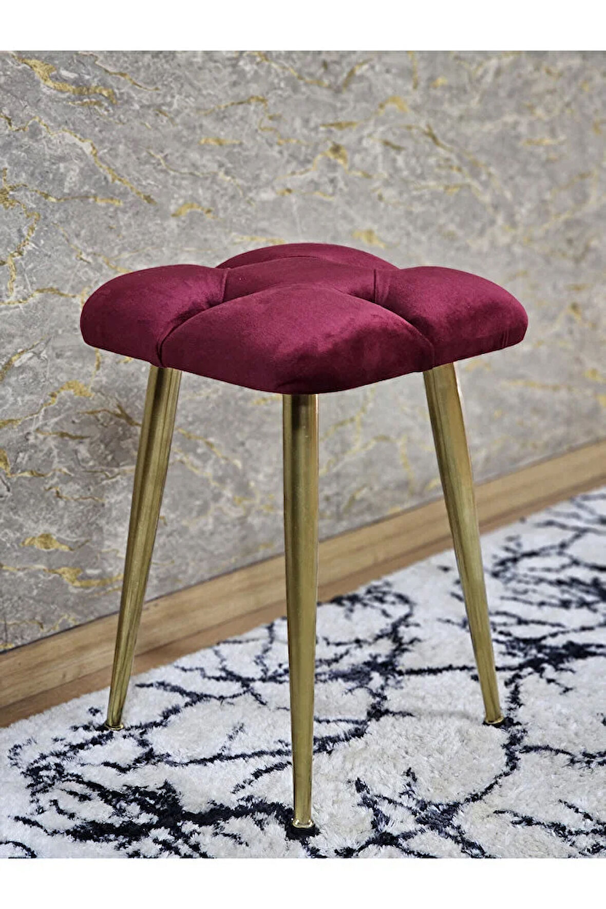 Kare Gold Kaplama Konik Ayaklı Tabure - Oturak - Bar Taburesi - Ayaklı Tabure Bordo Renk 33 x 48 Boyut/Ebat