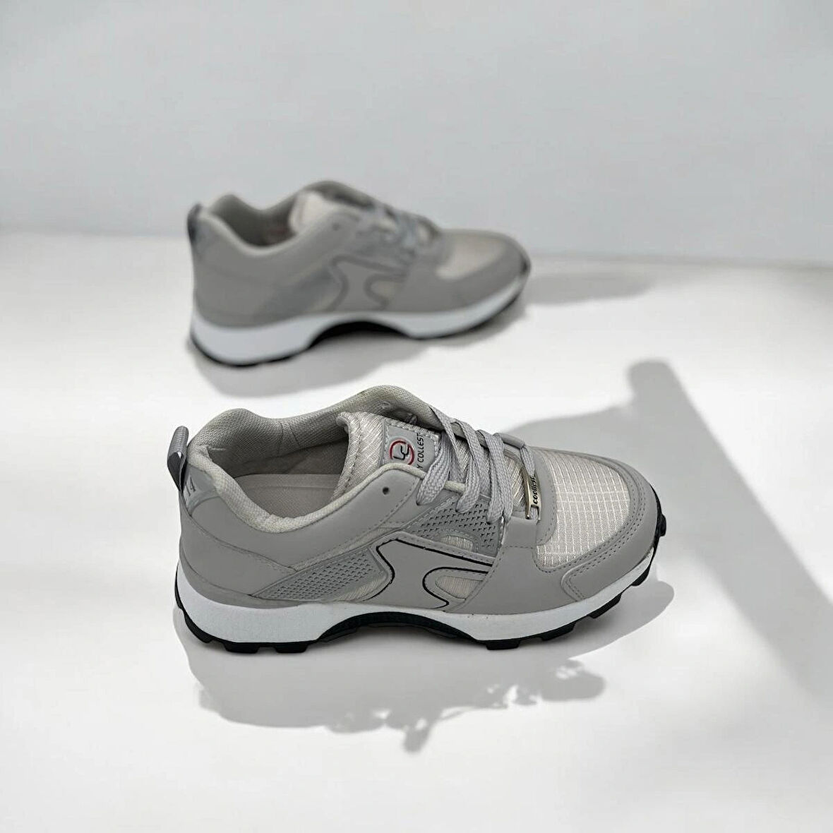 KADIN GÜNLÜK KONFORLU VE ŞIK SNEAKER