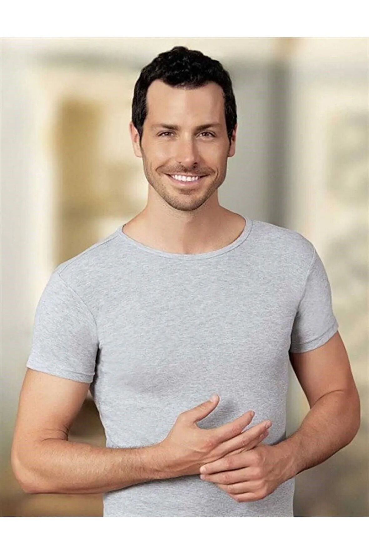 3 Adet Siyah Renk Bisiklet Yaka Kısa Kollu Fanila