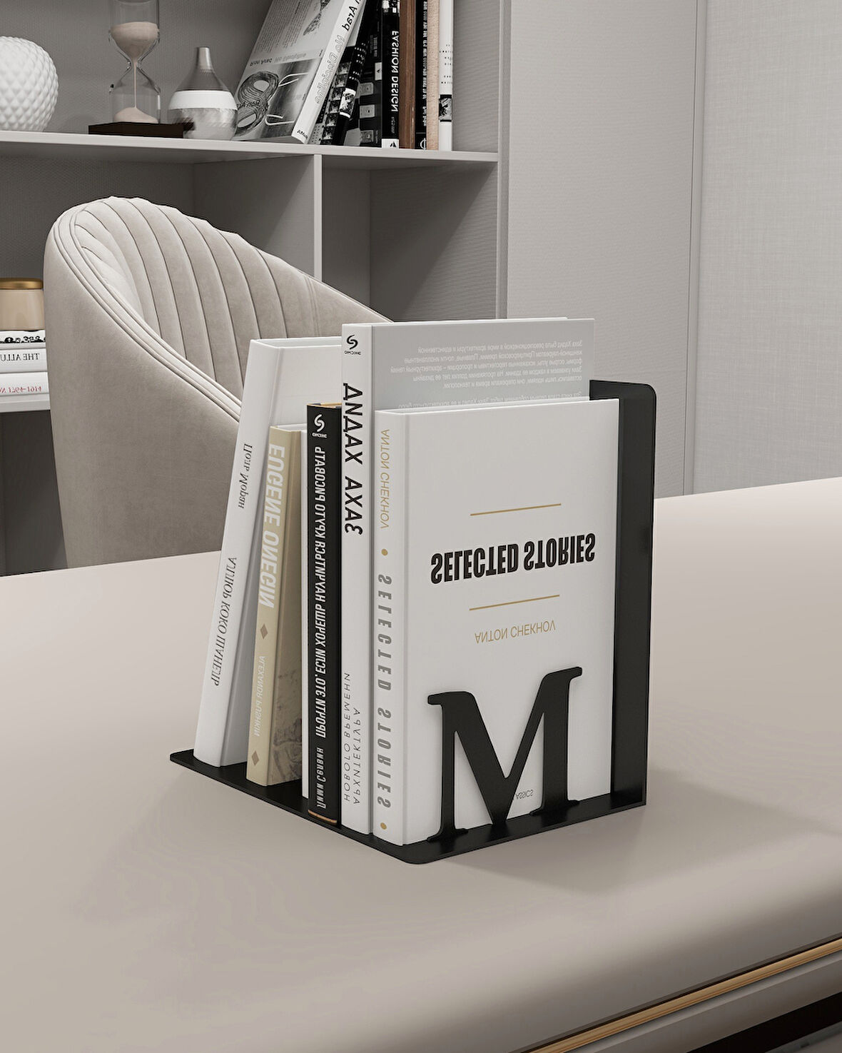 Metal Harfli Kitap Tutucu – Kişiye Özel Alfabe Serisi Kitap Desteği | Modern Dekoratif Tasarım