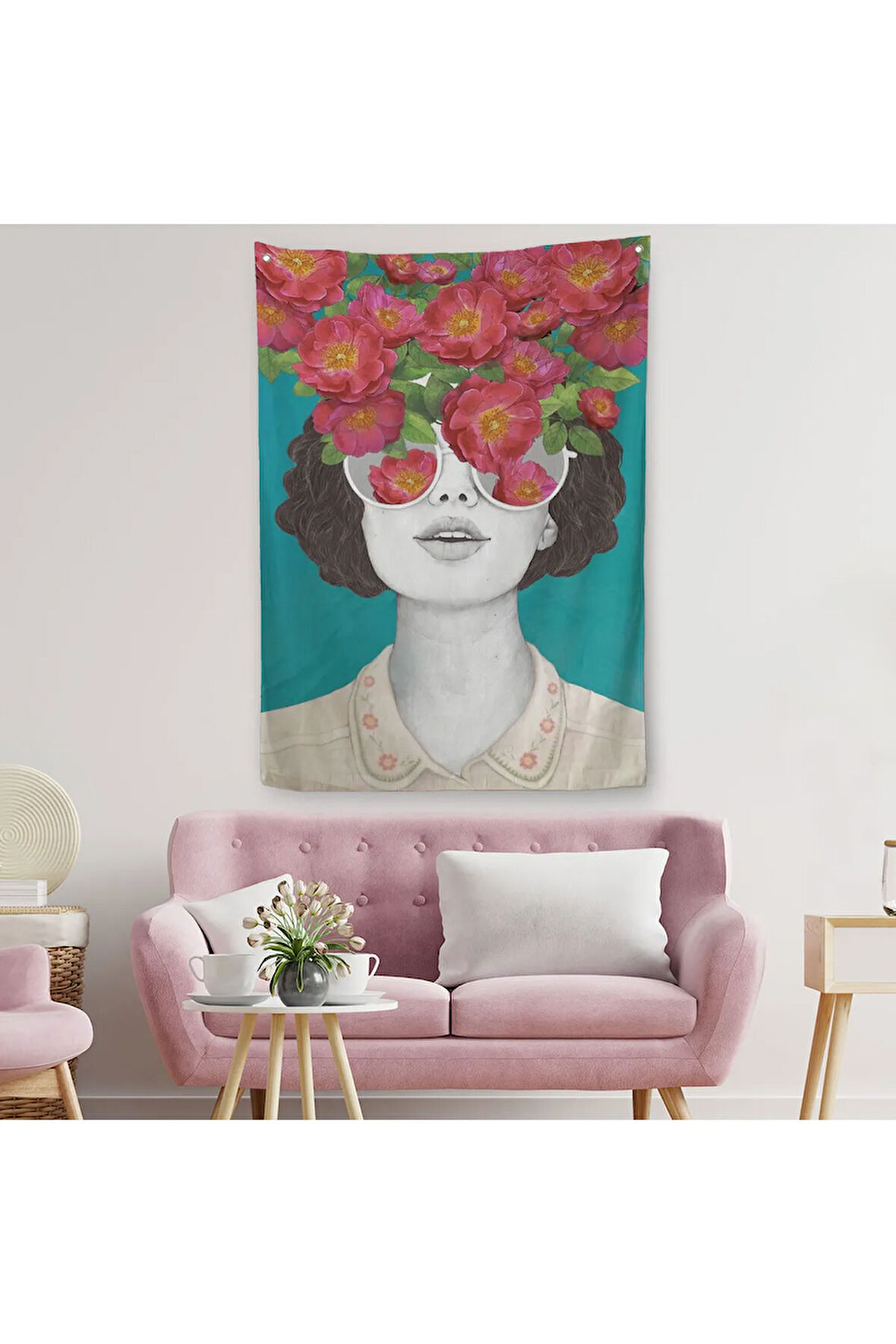 Çiçekler Saçan Optimist Kadın Duvar Örtüsü - Halısı-6269