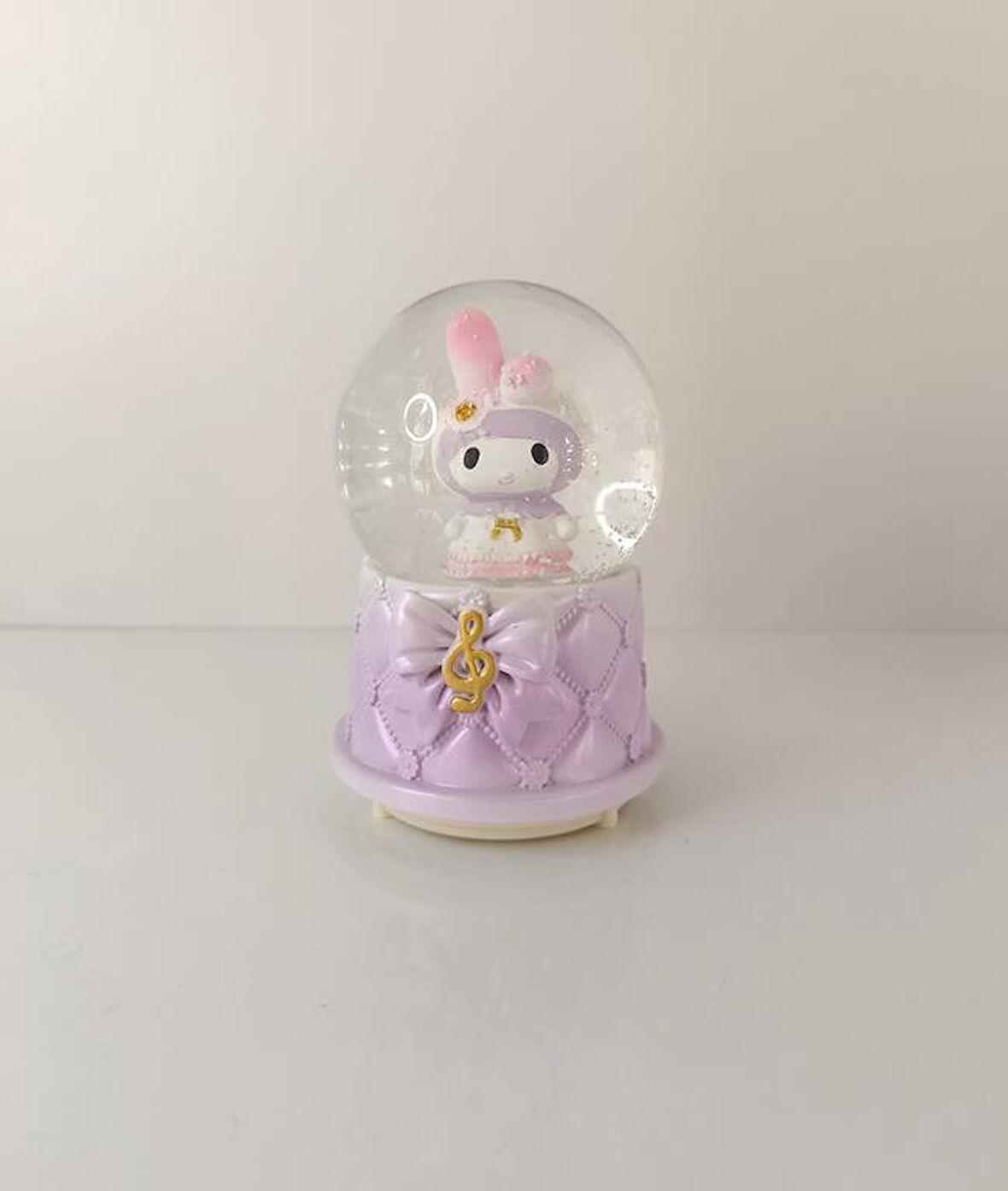 Kar Küresi Işıklı Müzikli Sanrio Tasarımlı Kar Küresi Biblo Sevgili Arkadaş Doğum Günü       