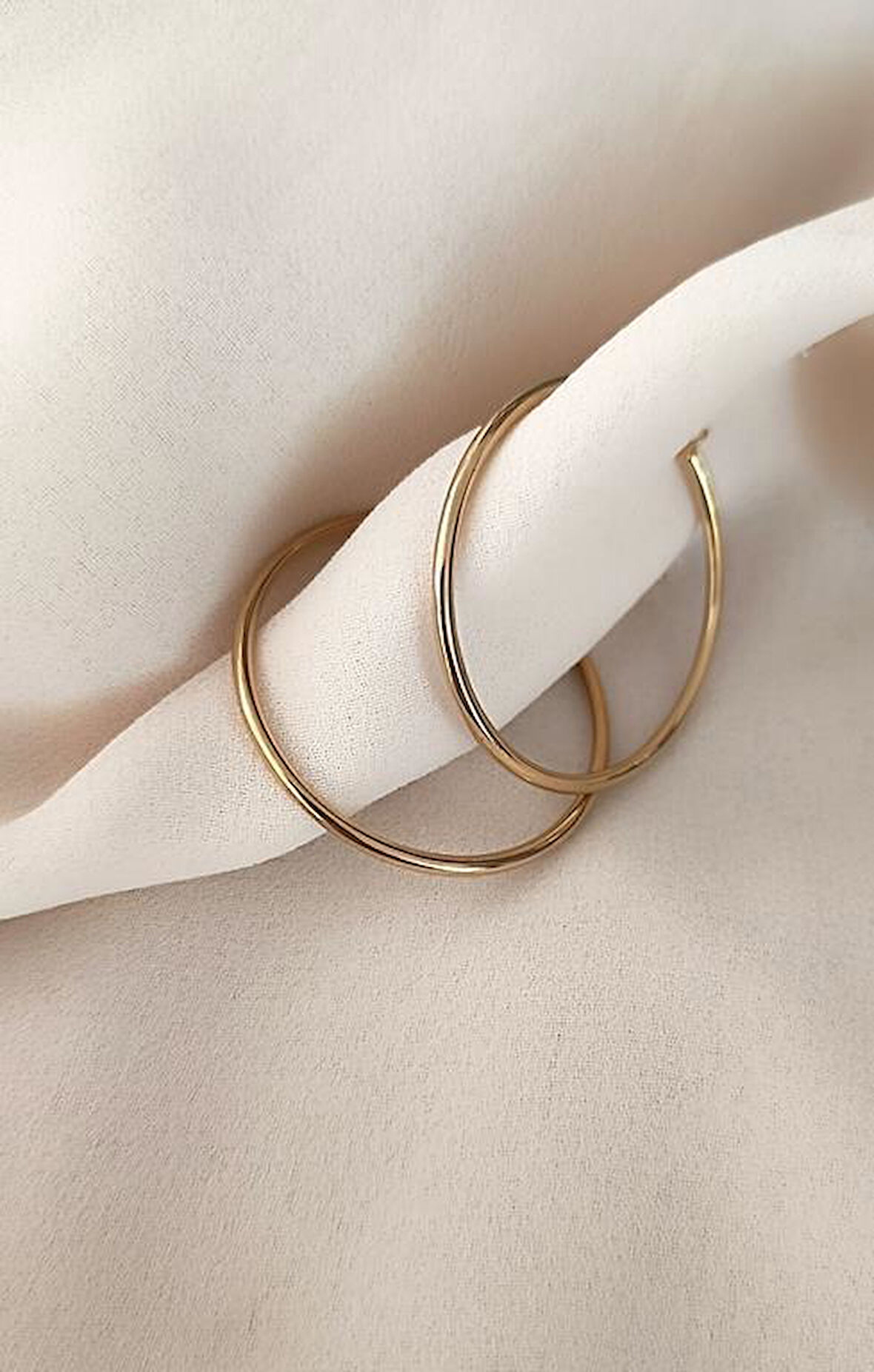 Küpe Halka Model Kararmaz Çelik 316L Lüks Taşlı Kadın Küpe 17054