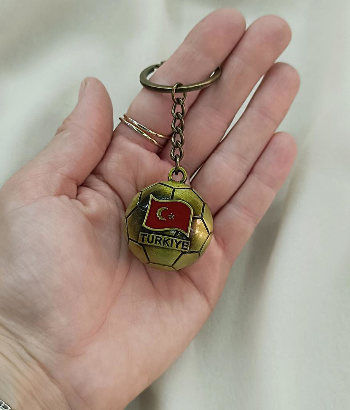 Futbol Topu Anahtarlık Metal Türk Bayraklı Çanta Cüzdan Süsü Türkiye Kemer Yazılı    