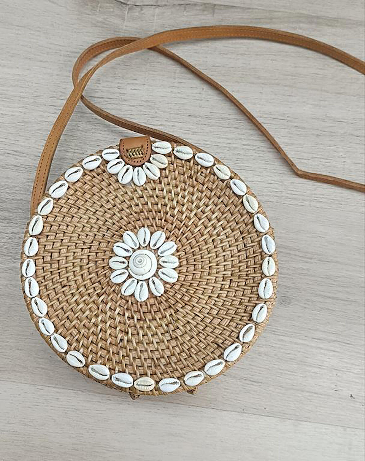 Çanta Bambu Rattan El Yapımı Deniz Kabuklu Yuvarlak Deri Askı Kadın Hasır Omuz Çantası 17954
