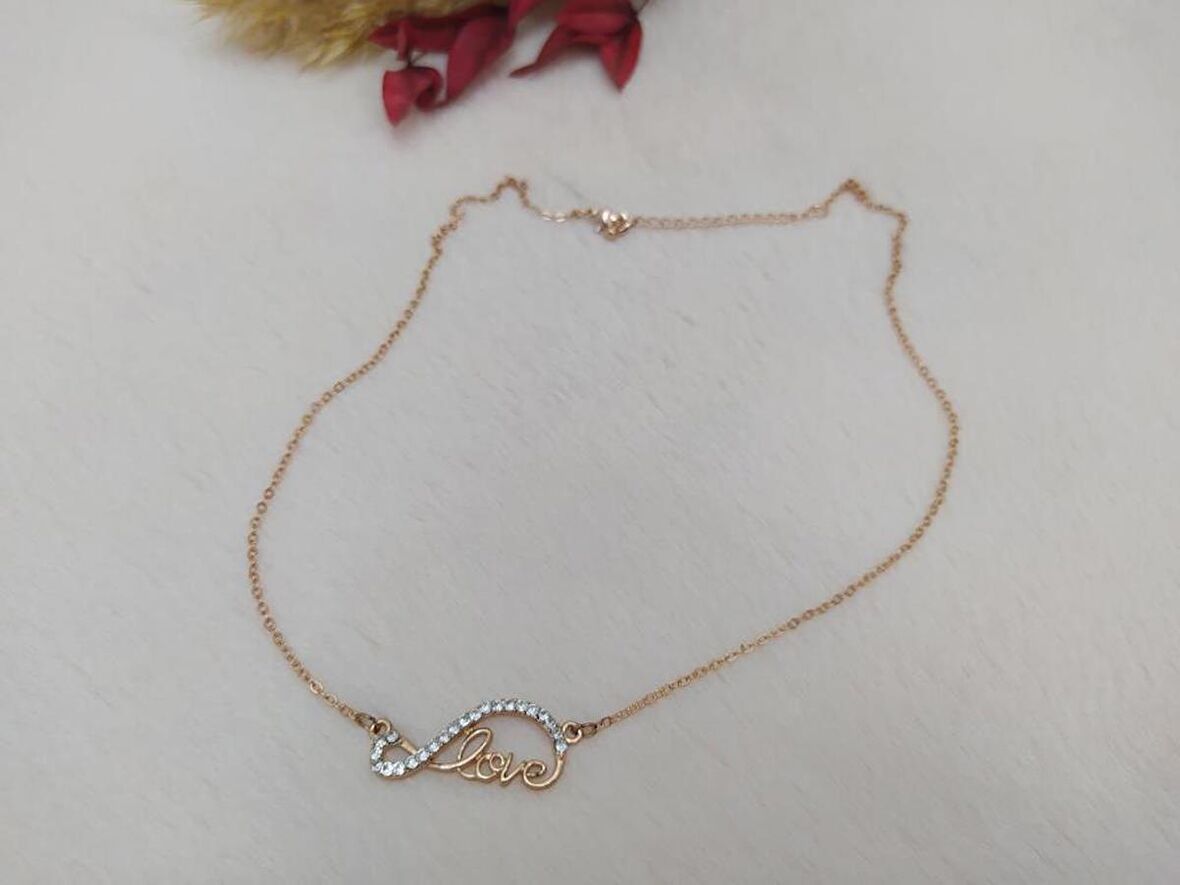 Love Yazılı Swaroski Taşlı Tasarım Kadın Kolye