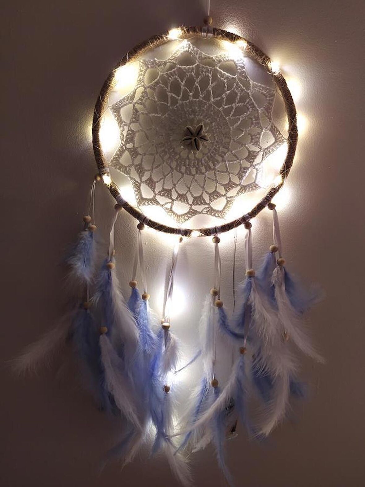 Led Işıklı Düş Kapanı Dreamcatcher Renkli Kuş Tüyü Rüya Kapanı Duvar Süsü Elişi