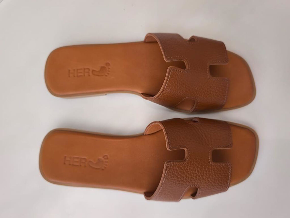 Kadın Deri Terlik Kaymaz Taban Yumuşak  Giydirimli