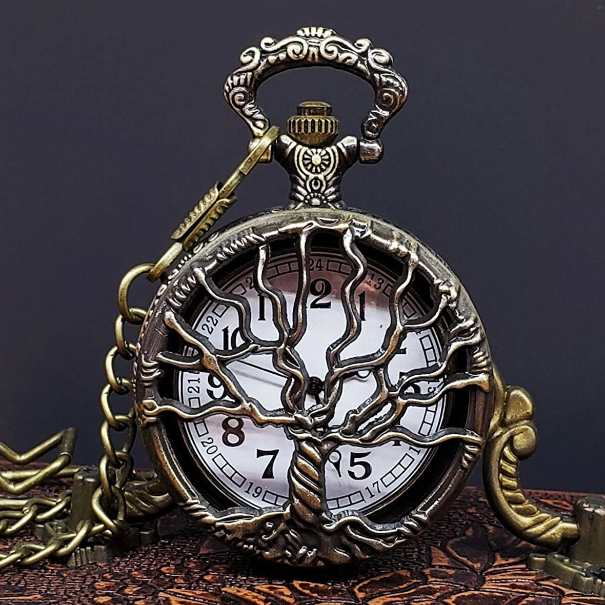 Hayat Ağacı Desenli Eskitme Metal Gövdeli Nostaljik Köstekli Hediyelik Cep Saati