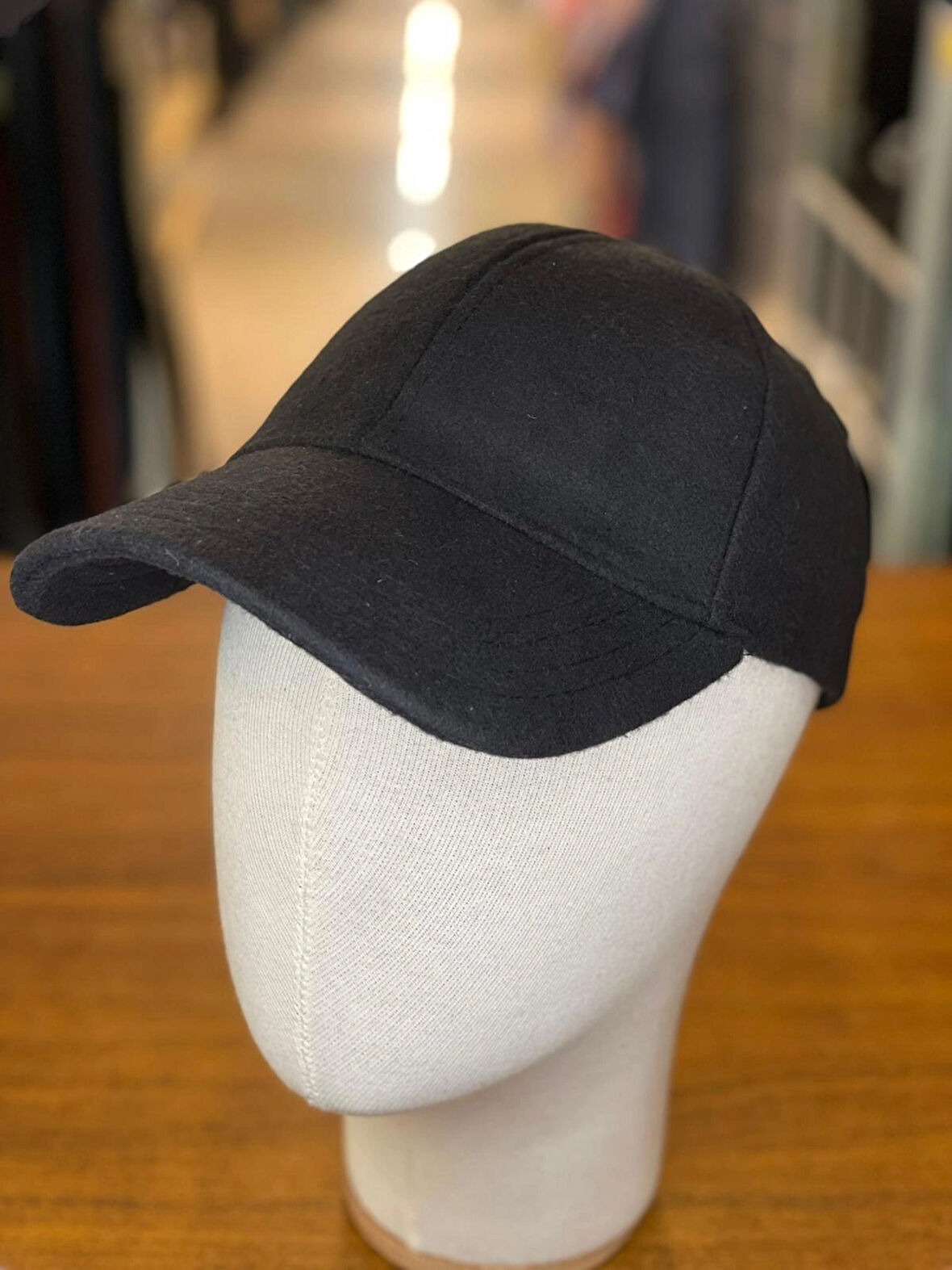 Kaşe Kumaş Siyah Renk Kışlık Cap Şapka