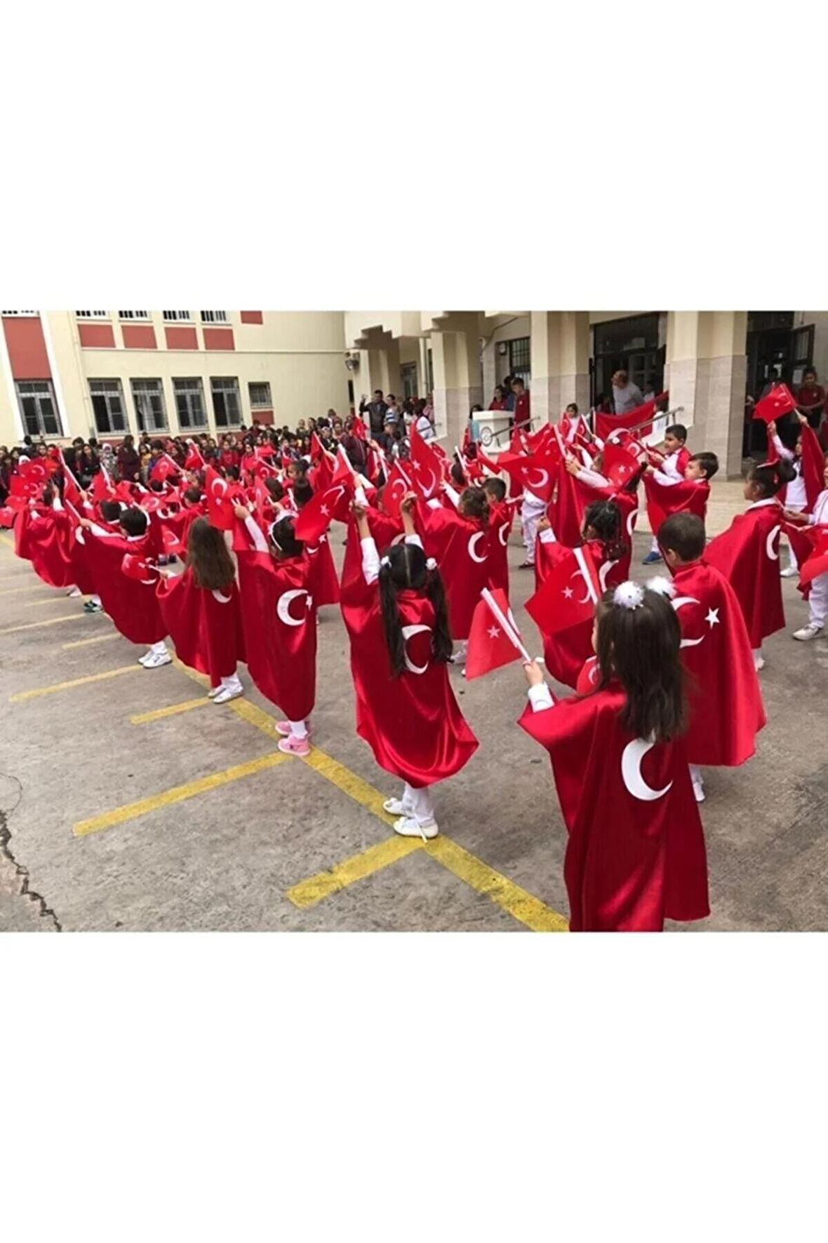 23 Nisan Özel Türk Bayraklı Kırmızı Gösteri Pelerini İlk Okul 10 Adet