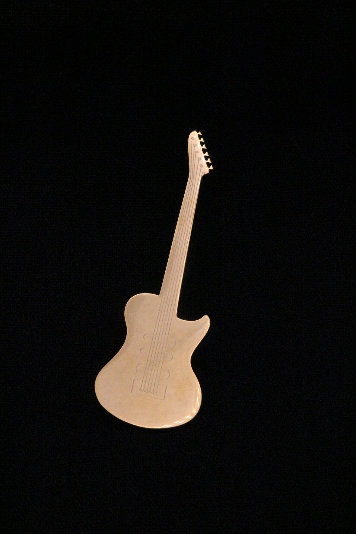 Şık Gold Gitar Model Broş - Yaka İğnesi Unisex Aksesuar