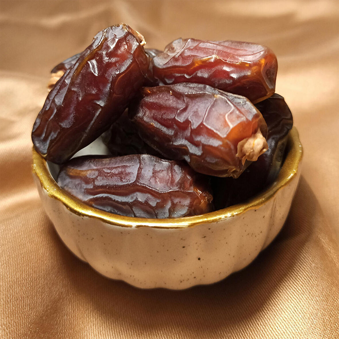 Medine Mebrum Hurması İri Boy Jumbo Etli Doğal Şekersiz 950 Gr