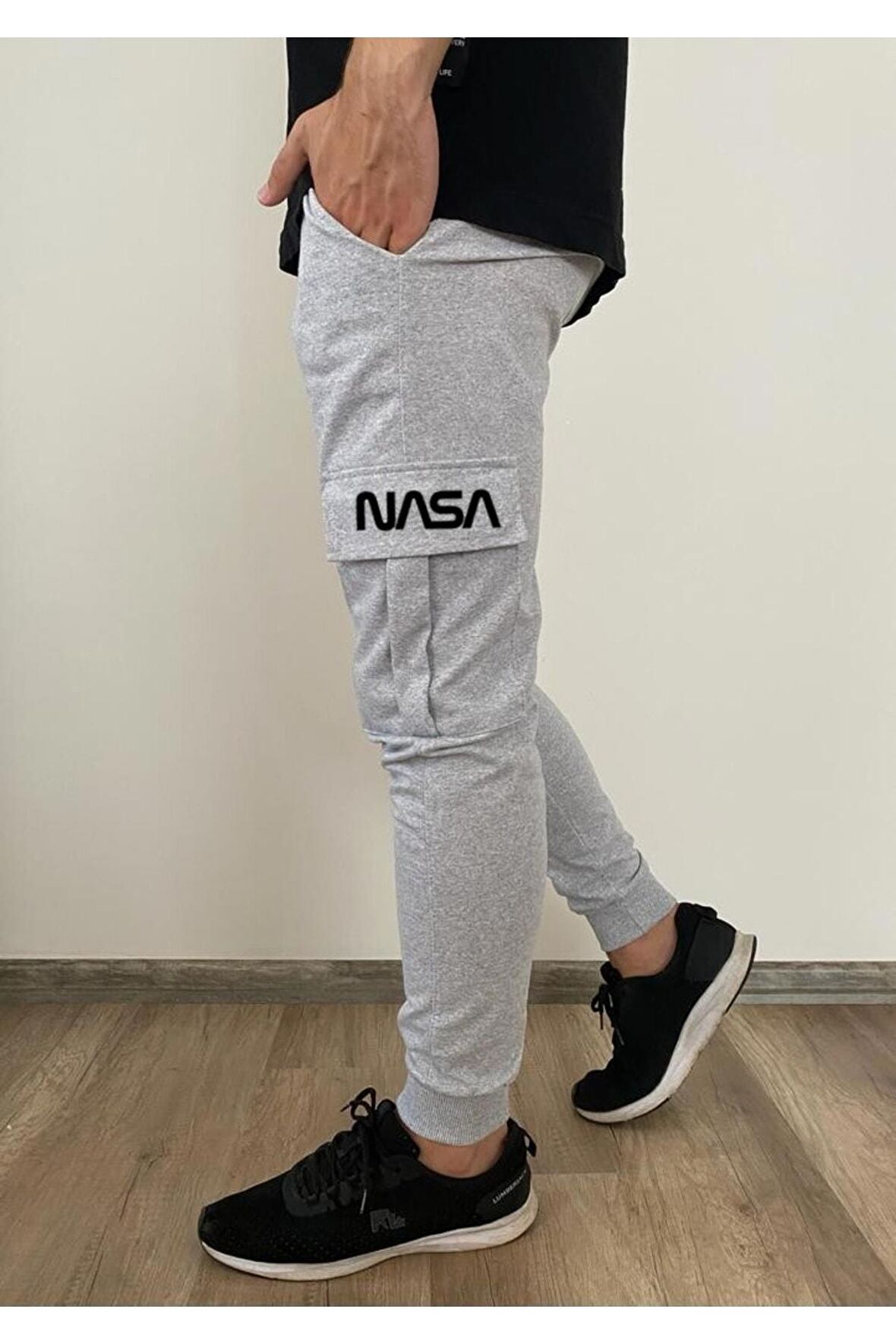Nasa Baskılı Paçası Lastikli Kargo Cepli Siyah Eşofman Altı
