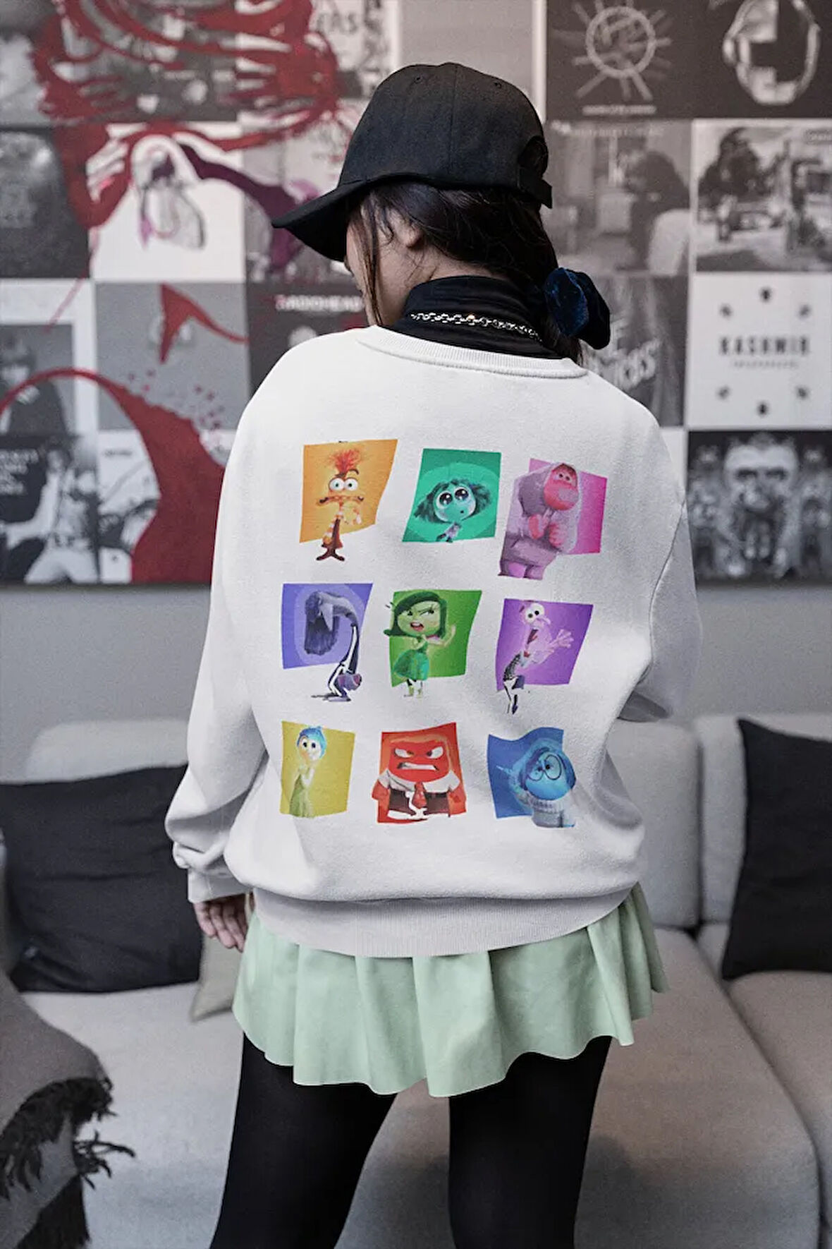 Terrs Yüz Çizgi Film Baskılı Unisex Oversize Insidde Out Sweatshirt
