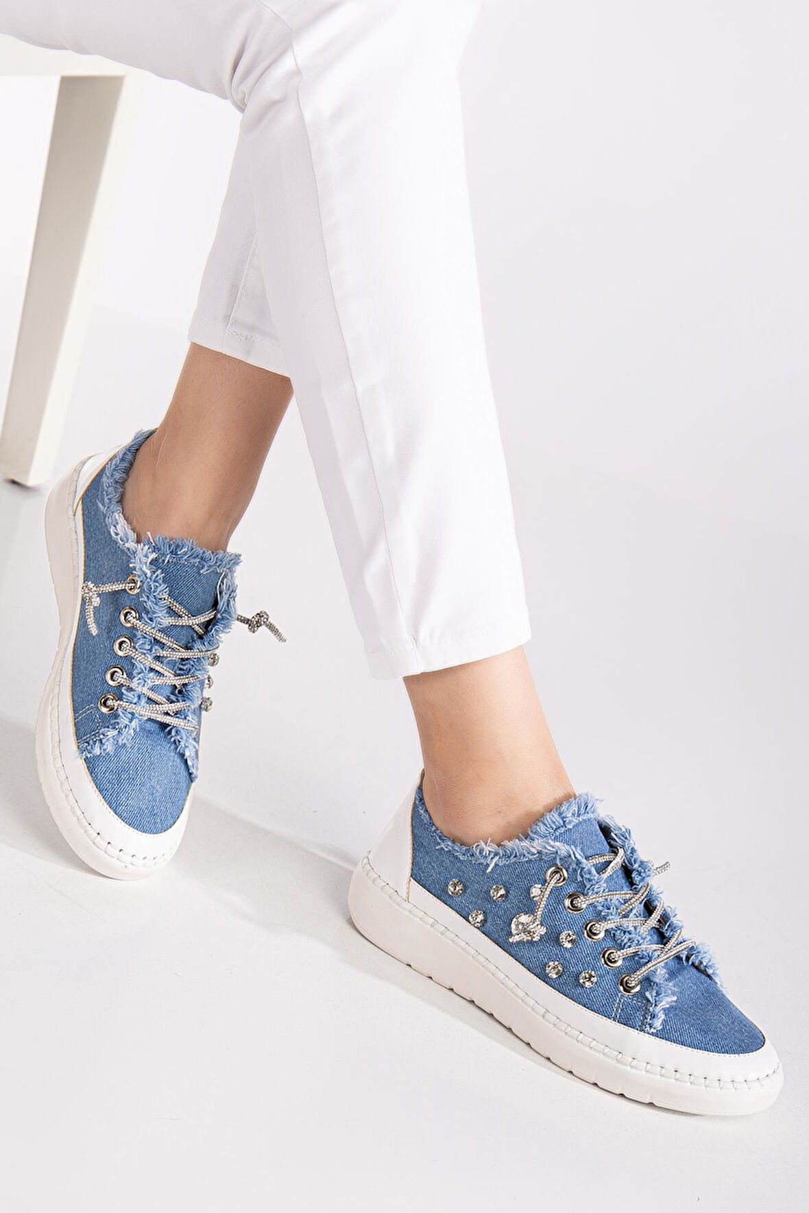 Suins İlaria Kadın Taşlı Spor Ayakkabı Lastikli Sneaker Günlük