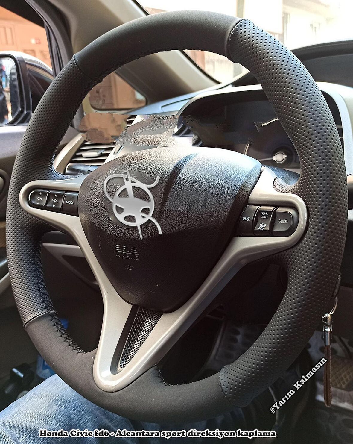 Honda Civic FD6 Araca Özel Direksiyon Kılıfı (Noktalı Nubuk)