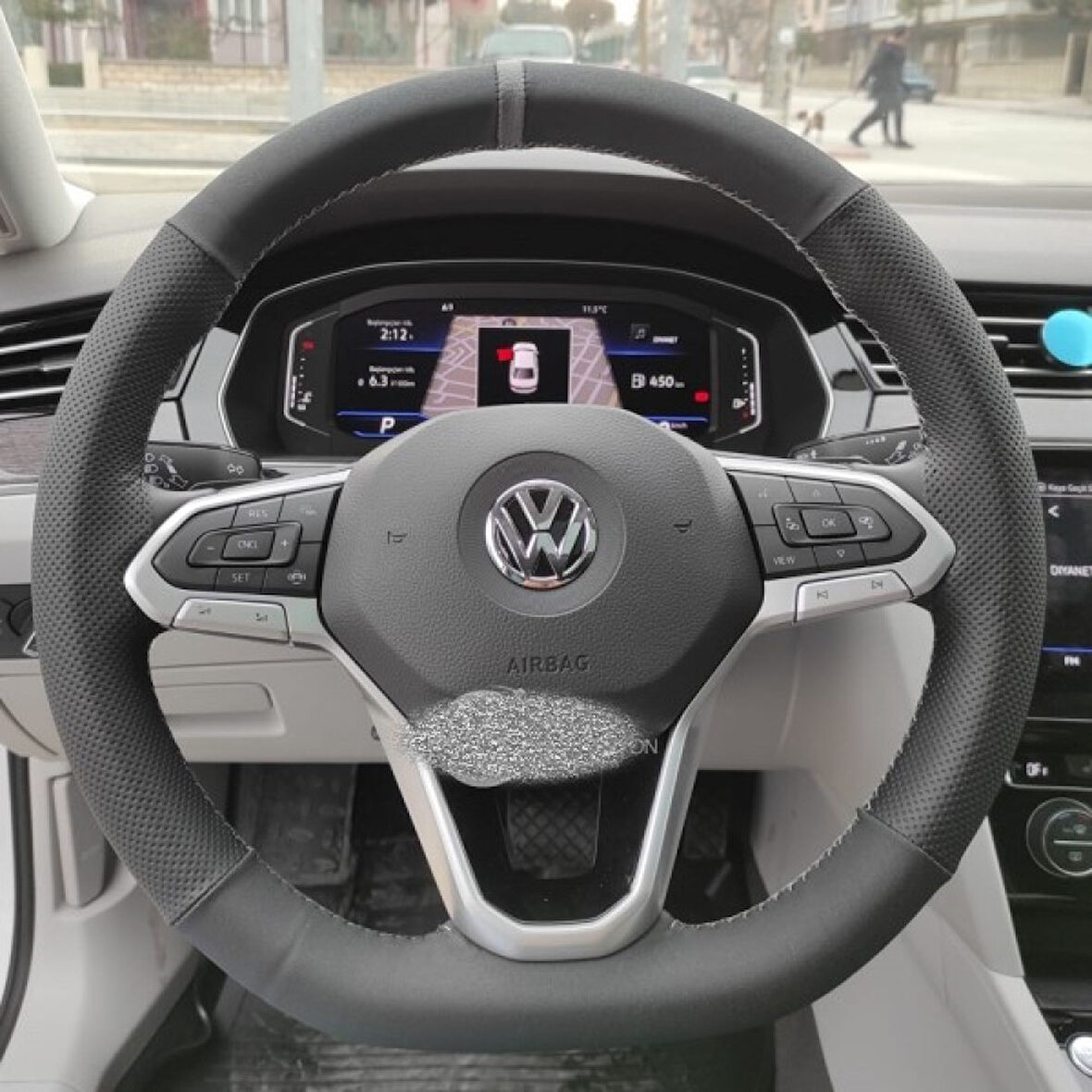 Volkswagen Caddy 2022 Direksiyon Kılıfı (Nubuk Noktalı Gri Yüzüklü)